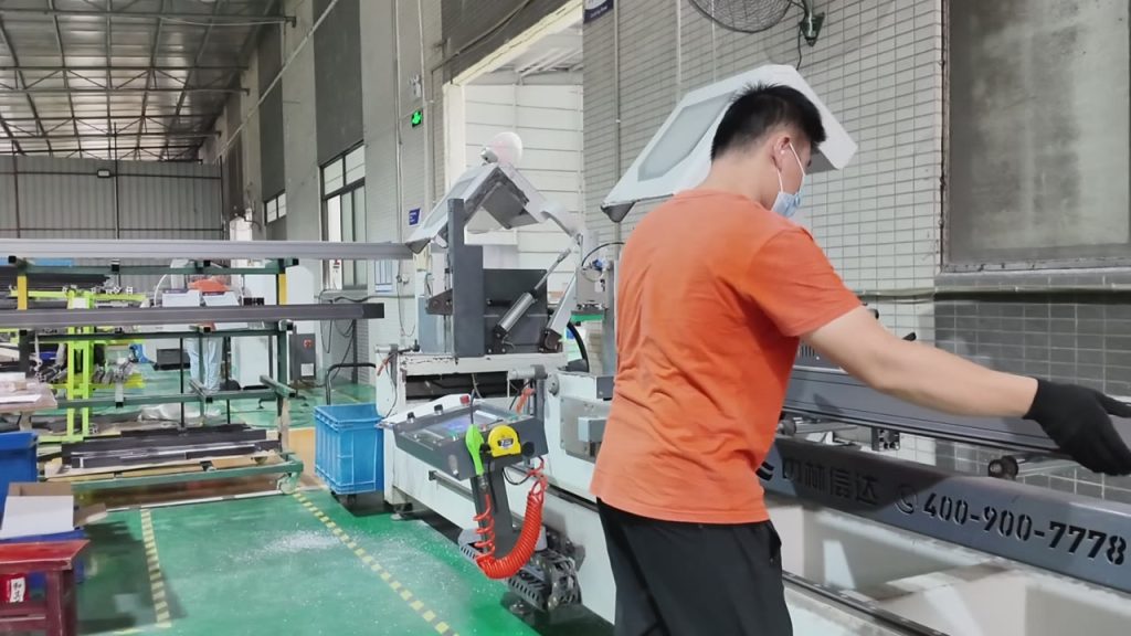 Aluminum Profile Milling and Machining Station