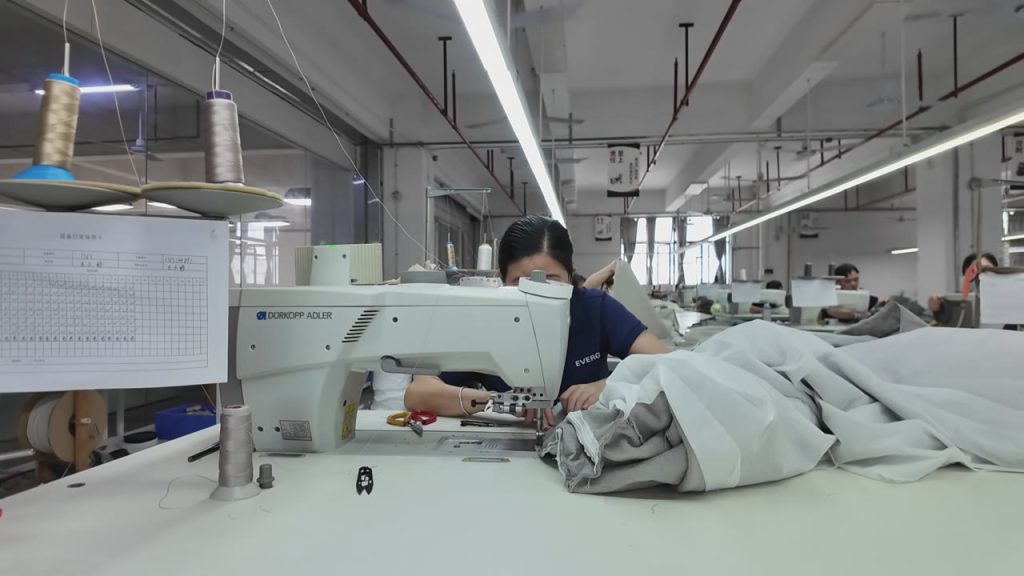 Sewing Fabric Covers for Custom Sofa Production